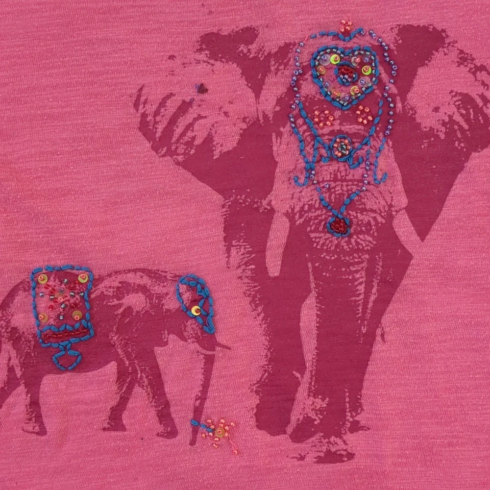 GapKids | Beaded Boho Embroidered Elephants Short Sleeve T-Shirt | S